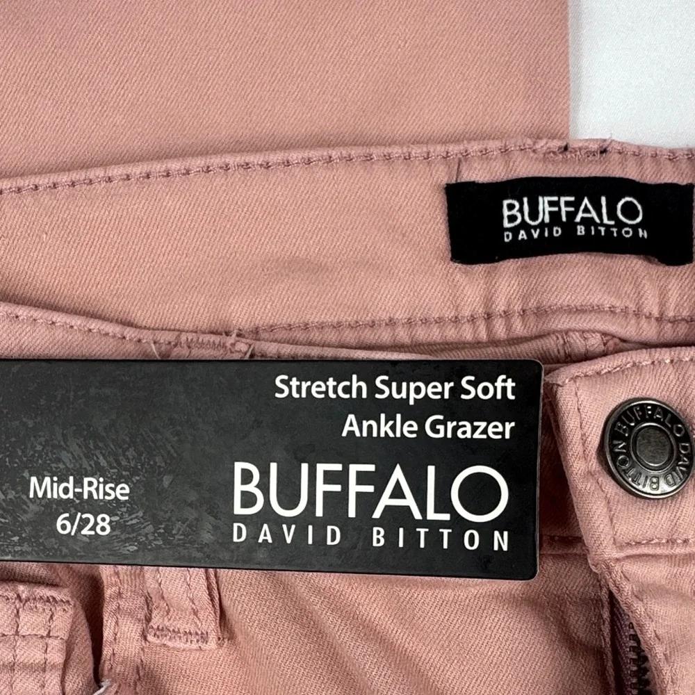 NWT Buffalo David Bitton Mid-Rise Super Stretch Soft Ankle Grazer - Picture 4 of 8